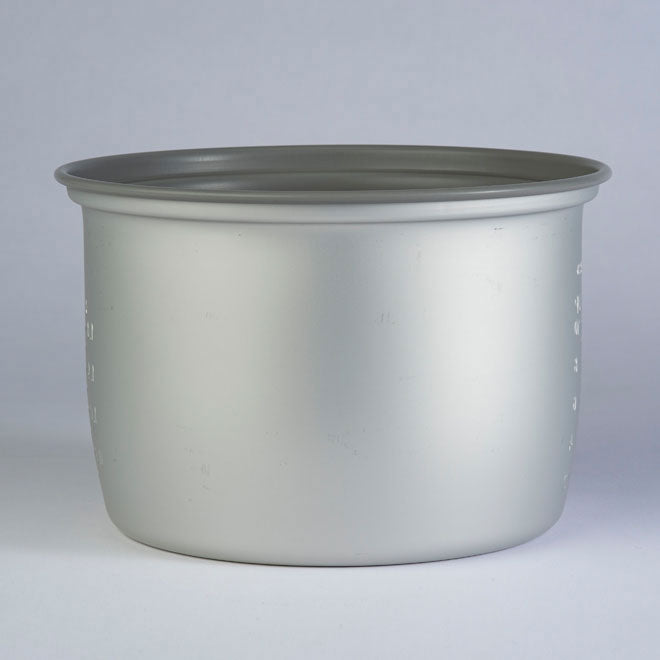 Pan (B226) for NS-RNC18A / RPC18 (10 Cup Model) *Not interchangeable with NRC-18 model